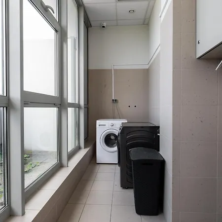 Ale Jerozolimskie 4*