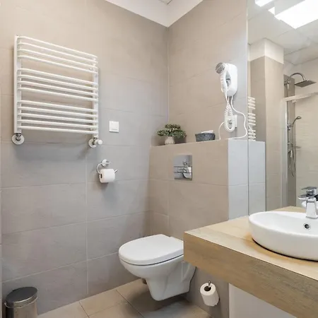 Ale Jerozolimskie 4* Varsovie