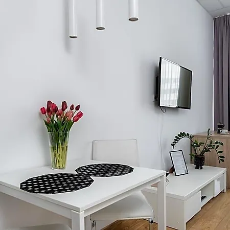 Apart Otel Ale Jerozolimskie Varşova