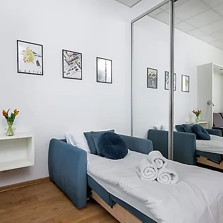 Apart Otel Ale Jerozolimskie Varşova