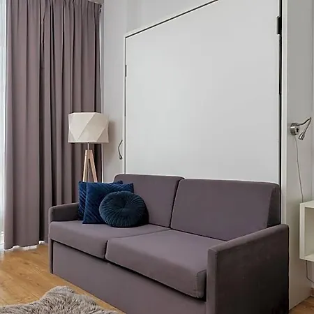 Apart Otel Ale Jerozolimskie Varşova