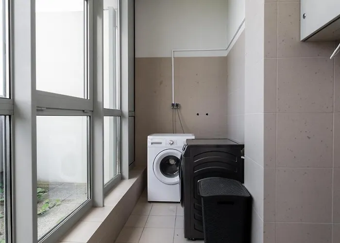 Ale Jerozolimskie 4*