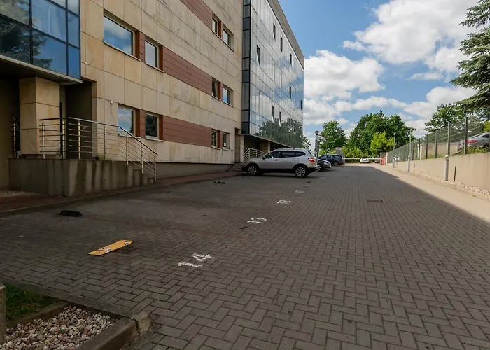 Ale Jerozolimskie Aparthotel