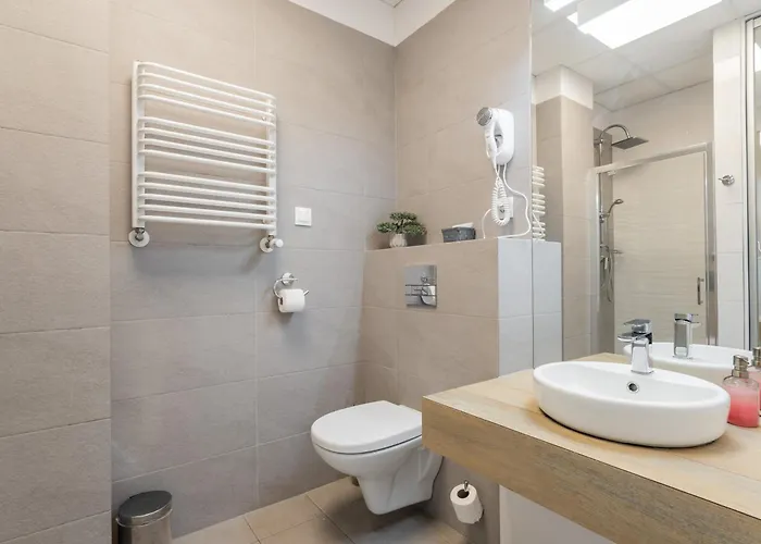 Ale Jerozolimskie 4* Warsaw