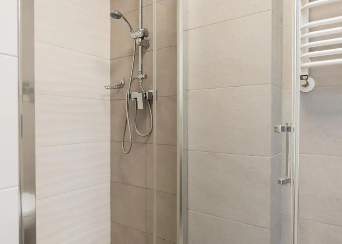 Ale Jerozolimskie Hotel apartamentowy Warszawa