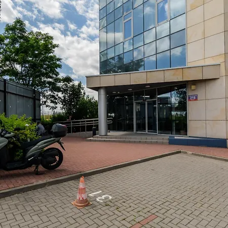 Apartmanhotel Ale Jerozolimskie Varsó